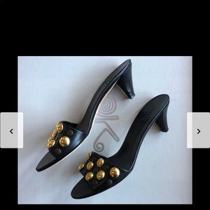 Authentic Gucci slides slightly worn